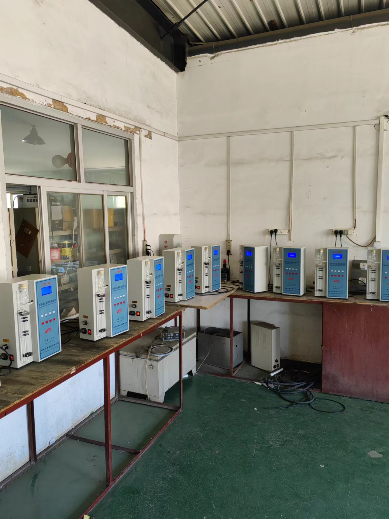 Cementspecifikus felületi teszTélő laboratórium