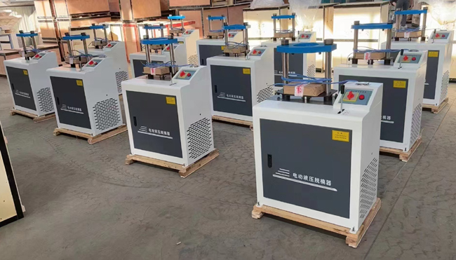 Elektromos hidraulikus demolding gép