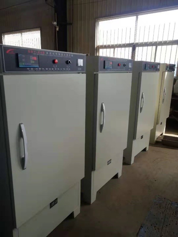 Cement termosztatikus vízgyógyító doboz